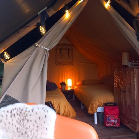 Safari Lodge 'Linge-Zicht' Tiel Exteriör bild