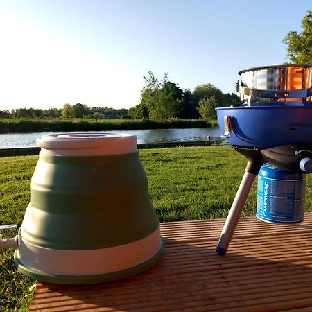 Safari Lodge 'Linge-Zicht' Tiel Exteriör bild